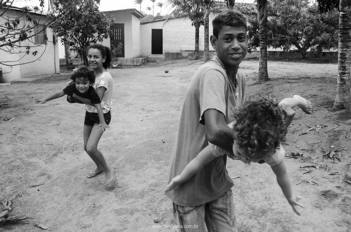 brincadeira de aviaozinho