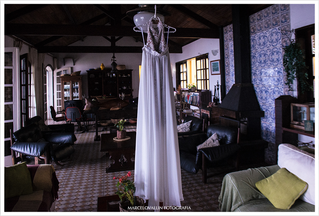 Casamento na praia de Arraial - vestido de noiva