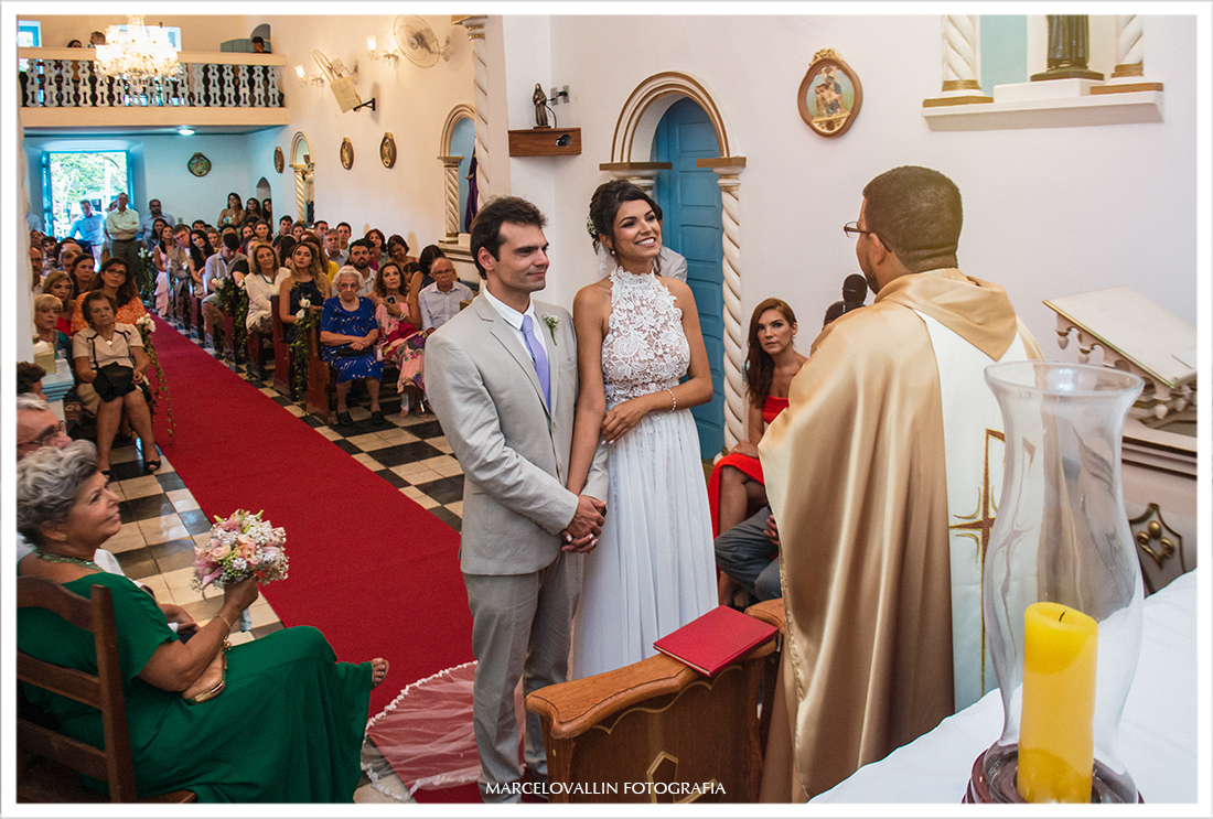 Foto de Casamento na praia dos Anjos - Arraial do Cabo rj