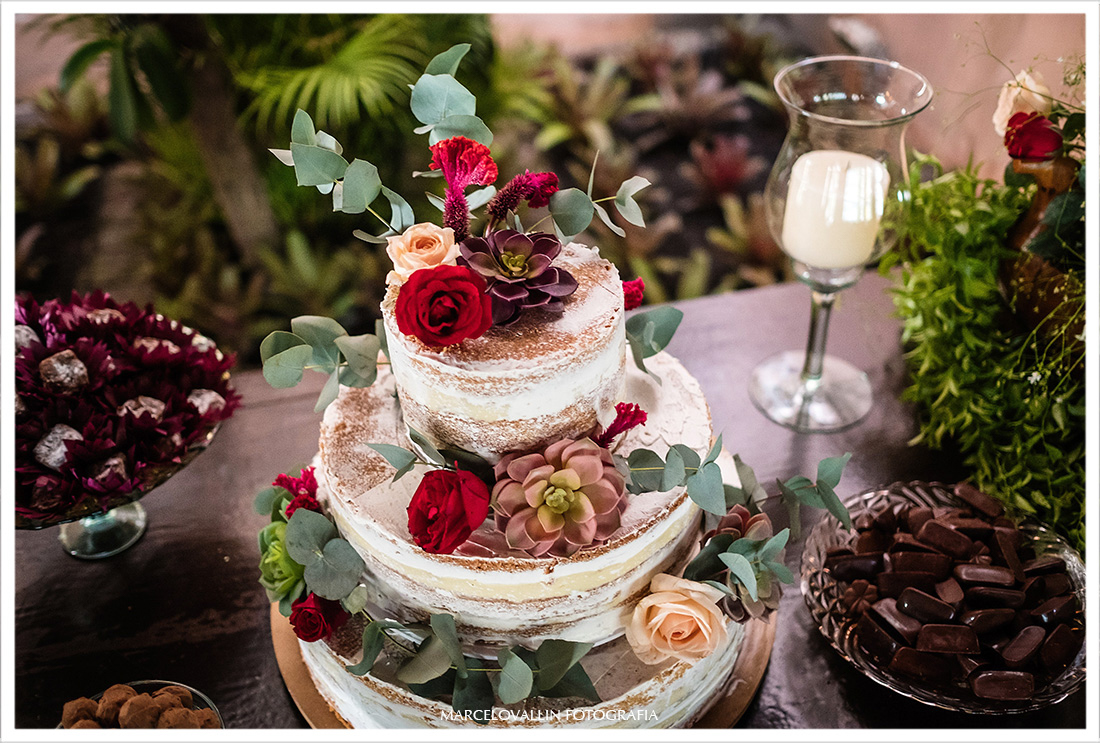 Bolo de casamento no Sítio Pedaço do Paraíso