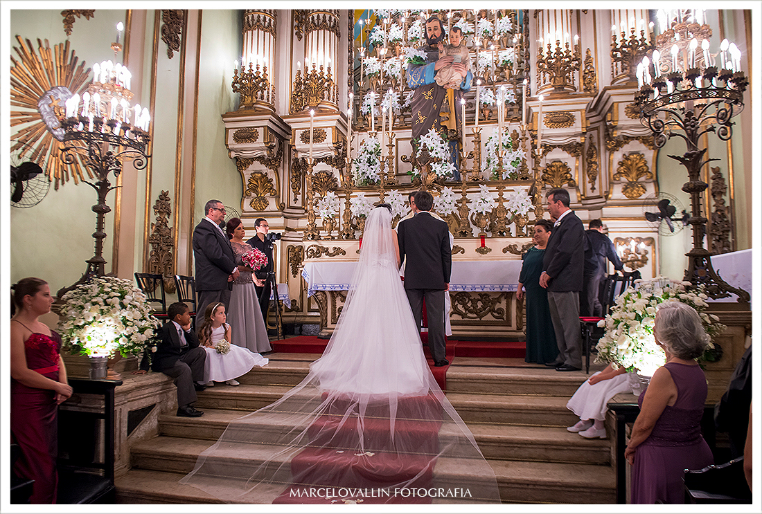 foto de casamento - Noivos em sua cerimonia