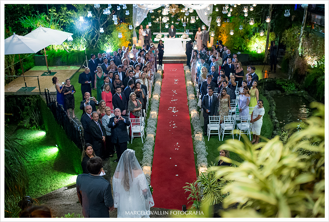 Foto de cerimonia de Casamento RJ - Entrada da Noiva - Casa das Canoas