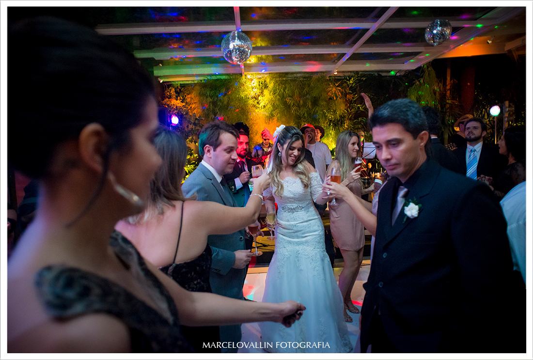 Fotografia de Casamento RJ - Pista de Dança - Casa das Canoas