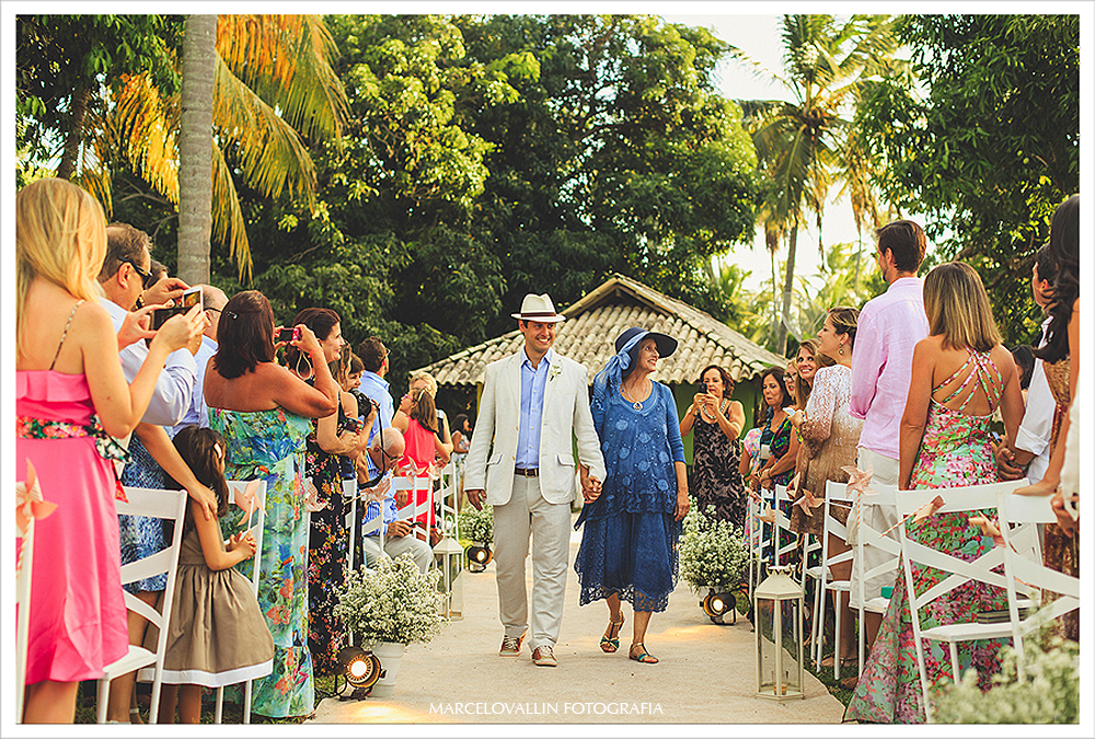 Fotografo de Casamento RJ - entrada do noivo - Praia dos Carneiros PE