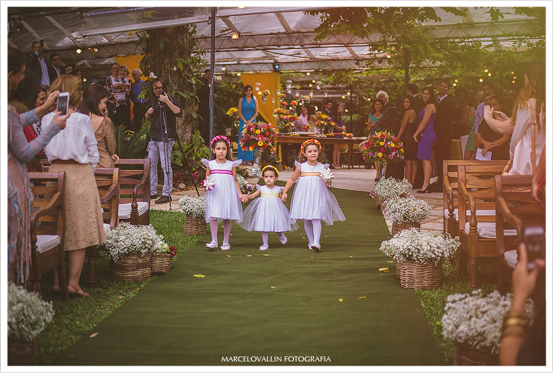 Fotos de Casamento, Daminhas entrando para cerimonia