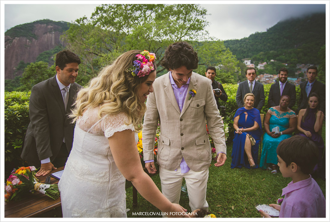 Fotos de Casamento Casa de Santa Teresa, entrada das alianças na cerimonia