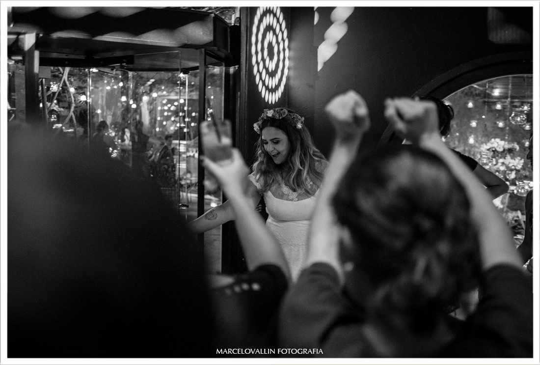 Fotos de casamento Casa de Santa Teresa, noiva dançando