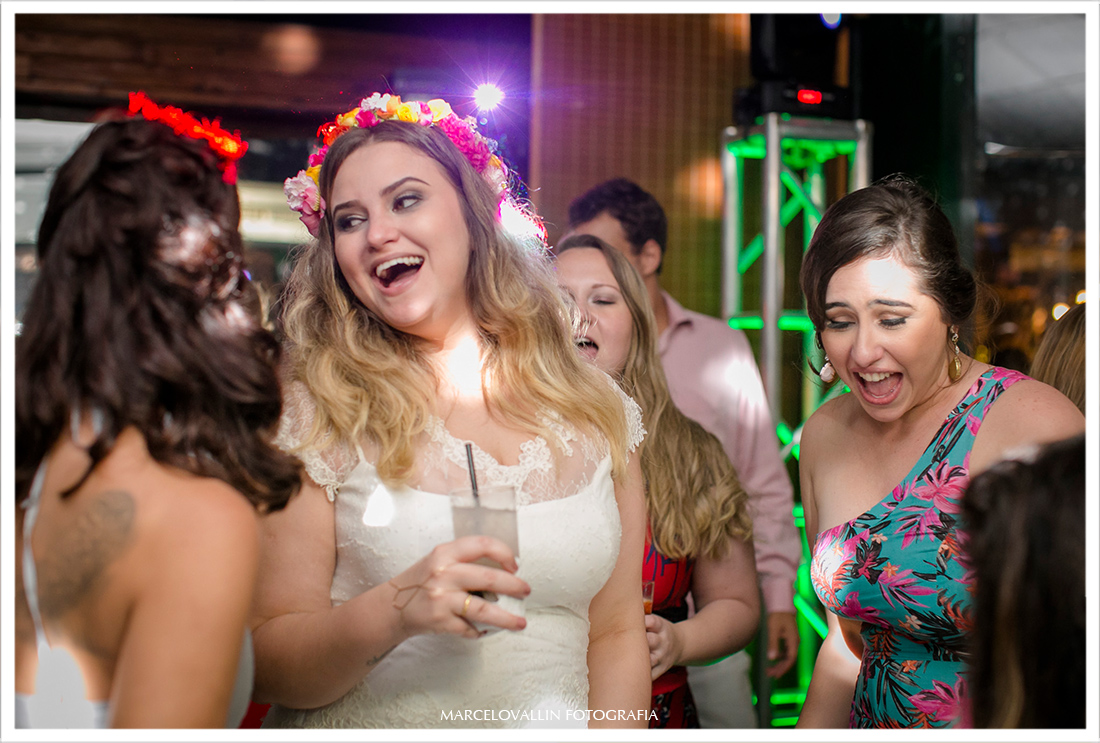 Fotos de casamento Casa de Santa Teresa, noiva dançando