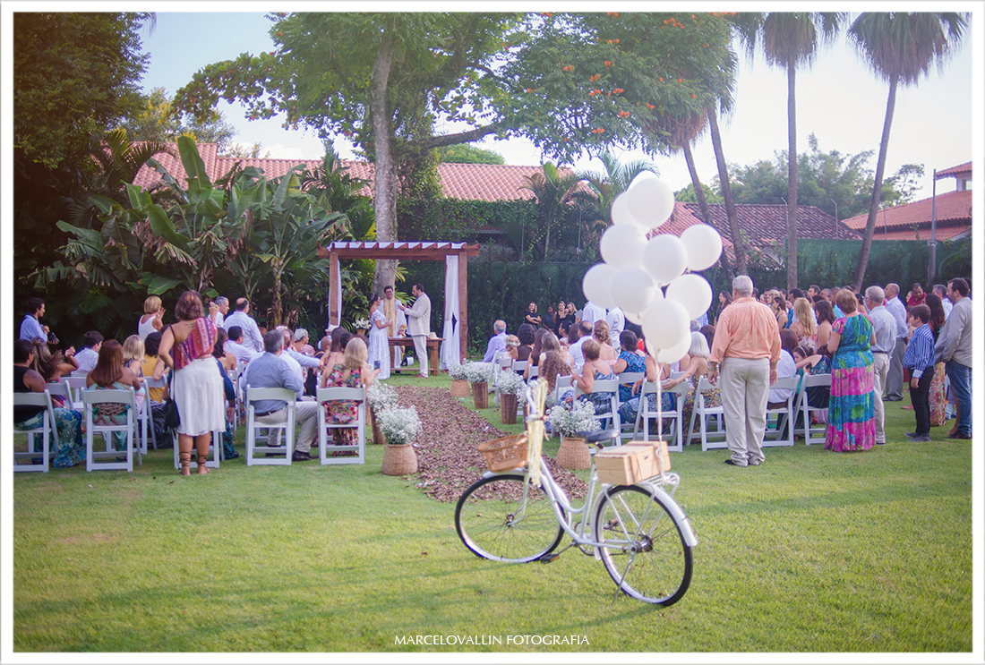 Foto dos Noivos na cerimonia de casamento Sitio veredas