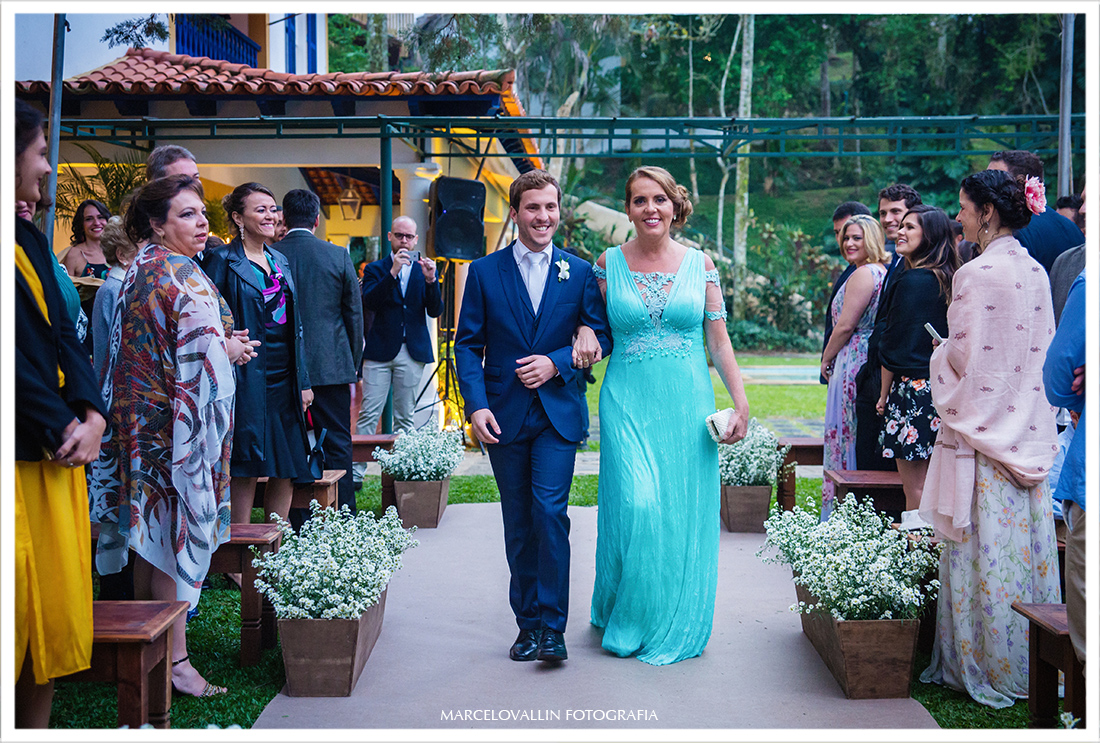 Fotografia de Casamento Petrópolis - Entrada do noivo