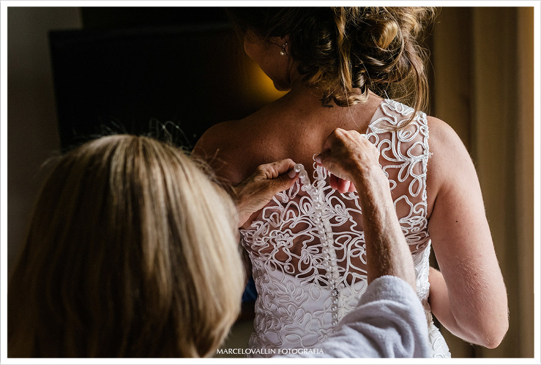 Foto de Casamento Capela Real RJ | Making of noiva
