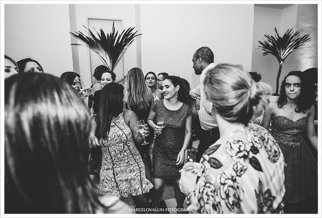 Foto de convidados na festa de casamento