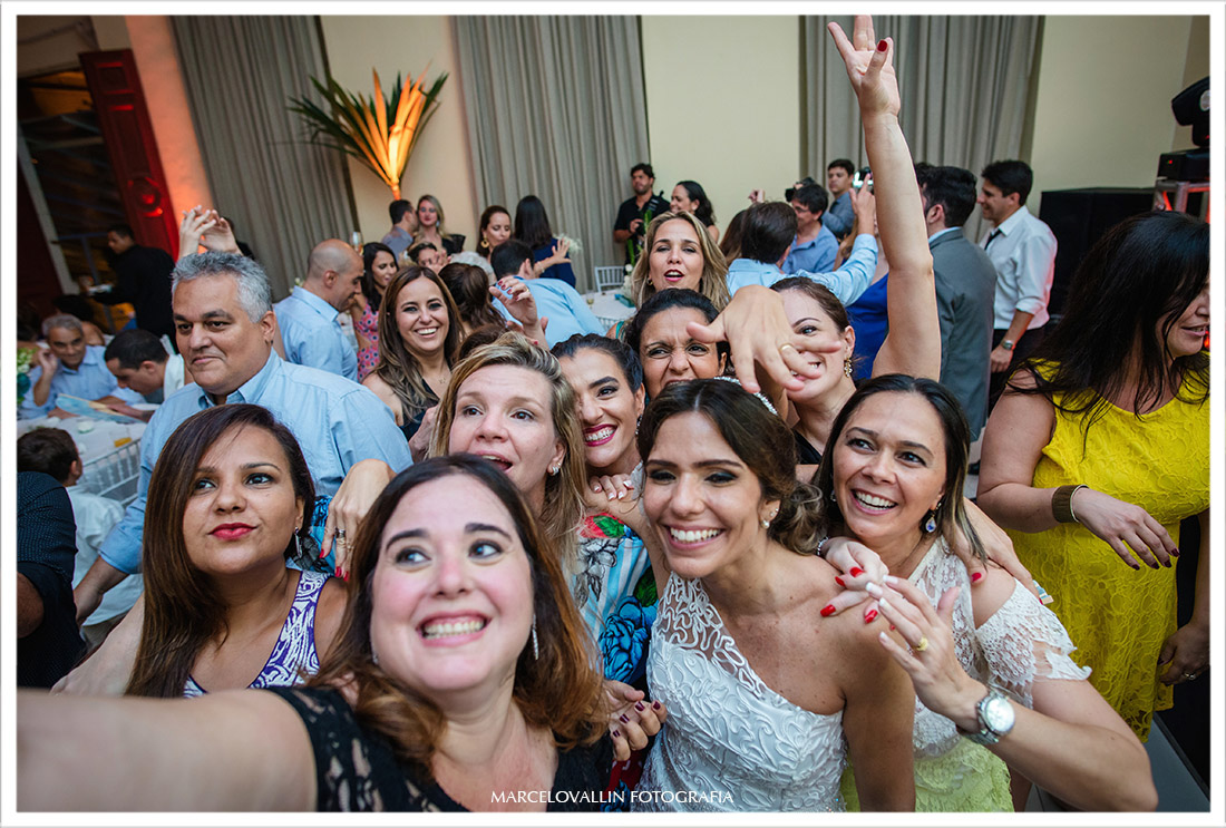 Foto da Noiva e amigos