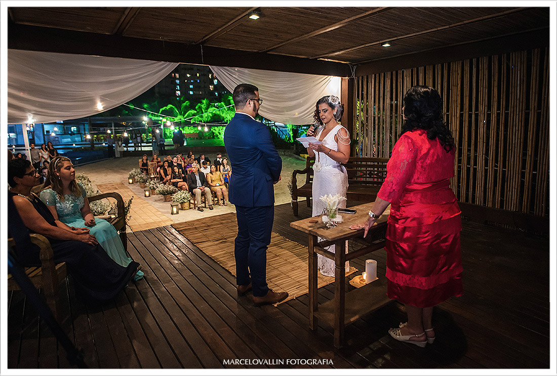 Foto dos votos da noiva na cerimonia de casamento rj