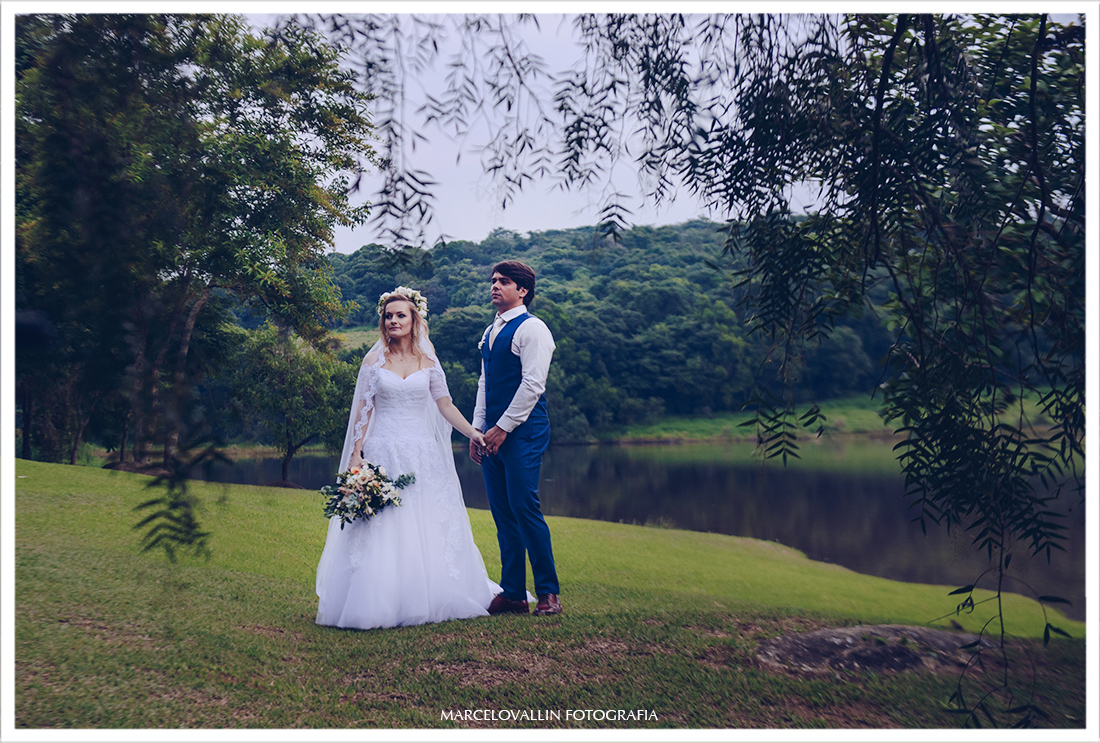 Foto de Ensaio pós casamento ao ar livre