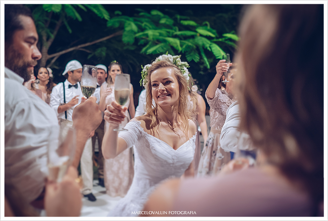 Foto de noiva em festa de casamento