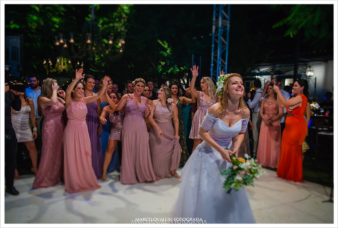 foto de festa de casamento no campo rj