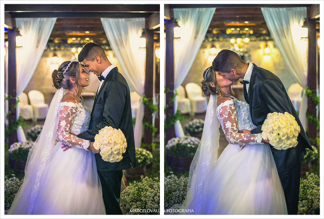 Foto dos noivos após cerimonia de Casamento