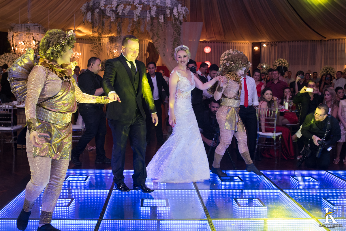 Katy Tesser, fotografo, casamento, recepção, noivo, noiva, vestido de noiva, traje do noivo, decoração de casamento, banda, buffet de casamento, valsa