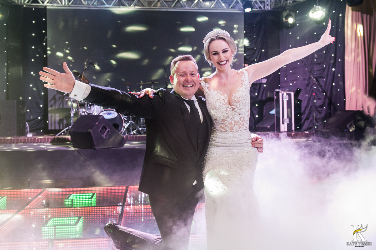 Katy Tesser, fotografo, casamento, recepção, noivo, noiva, vestido de noiva, traje do noivo, decoração de casamento, banda, buffet de casamento, valsa