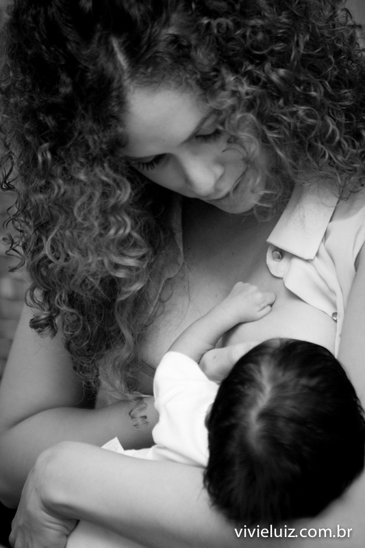 mamãe amamentando