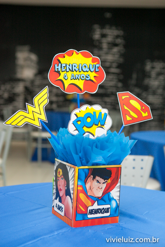 centro de mesa decoração super amigos super homem