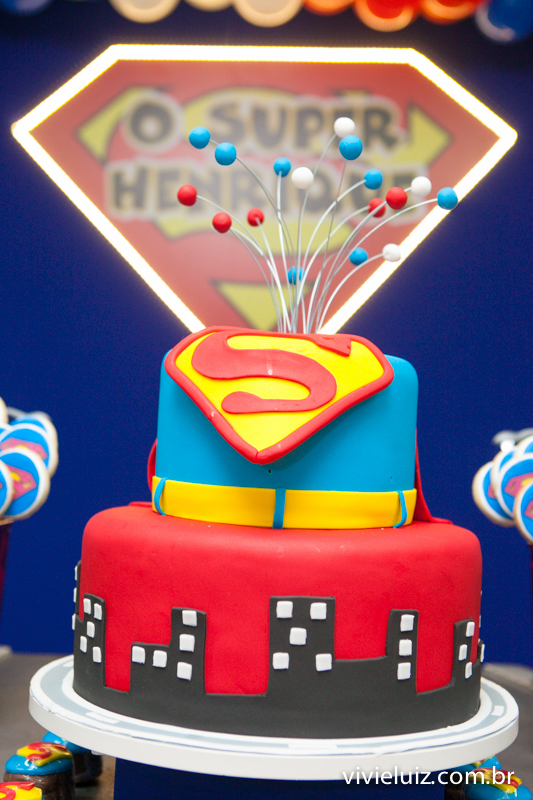 bolo do superman
