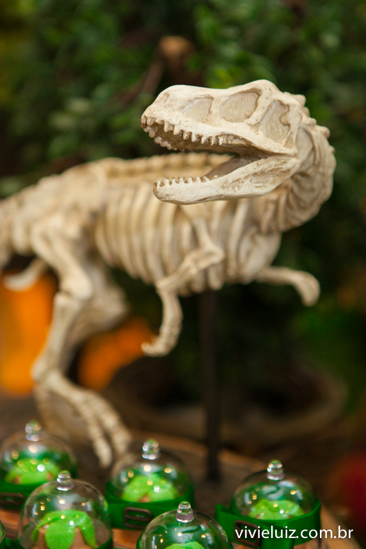 dinossauro decoração de jurassic park