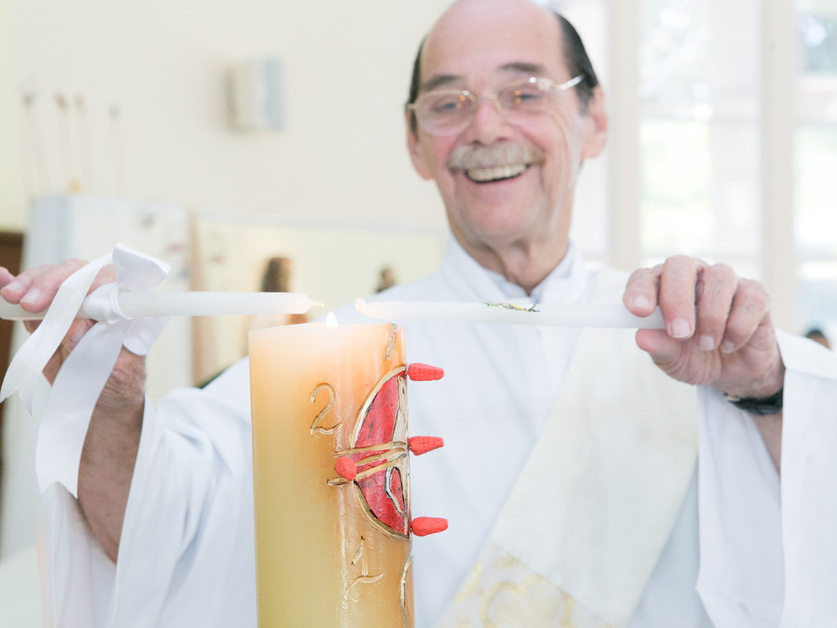 padre diacono
