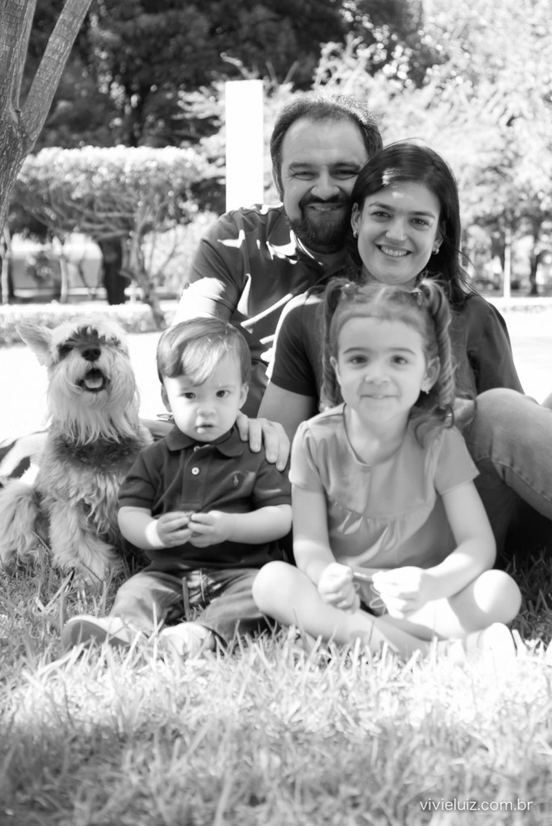 Fotografia de família até embaixo do bloco