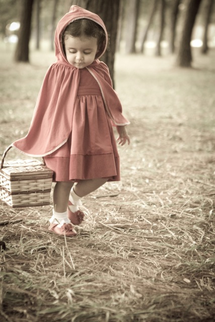 fotografia de familia e crianca por vivi e luiz fotografias em brasilia chapeuzinho vermelho