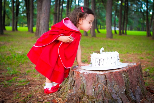 fotografia de familia e crianca por vivi e luiz fotografias em brasilia chapeuzinho vermelho