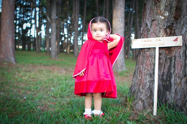 fotografia de familia e crianca por vivi e luiz fotografias em brasilia chapeuzinho vermelho