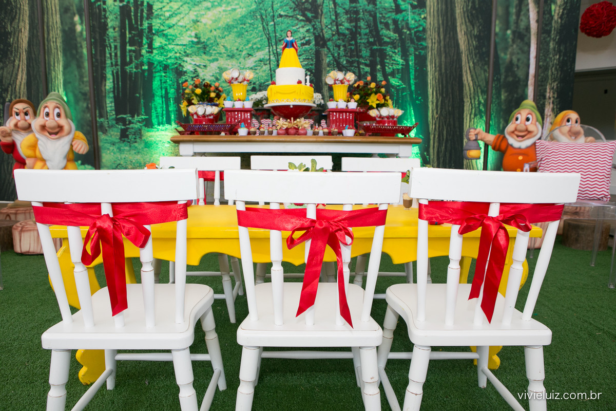 decoracao de festa infantil em brasilia com fotos da vivi e luiz fotografias branca de neve