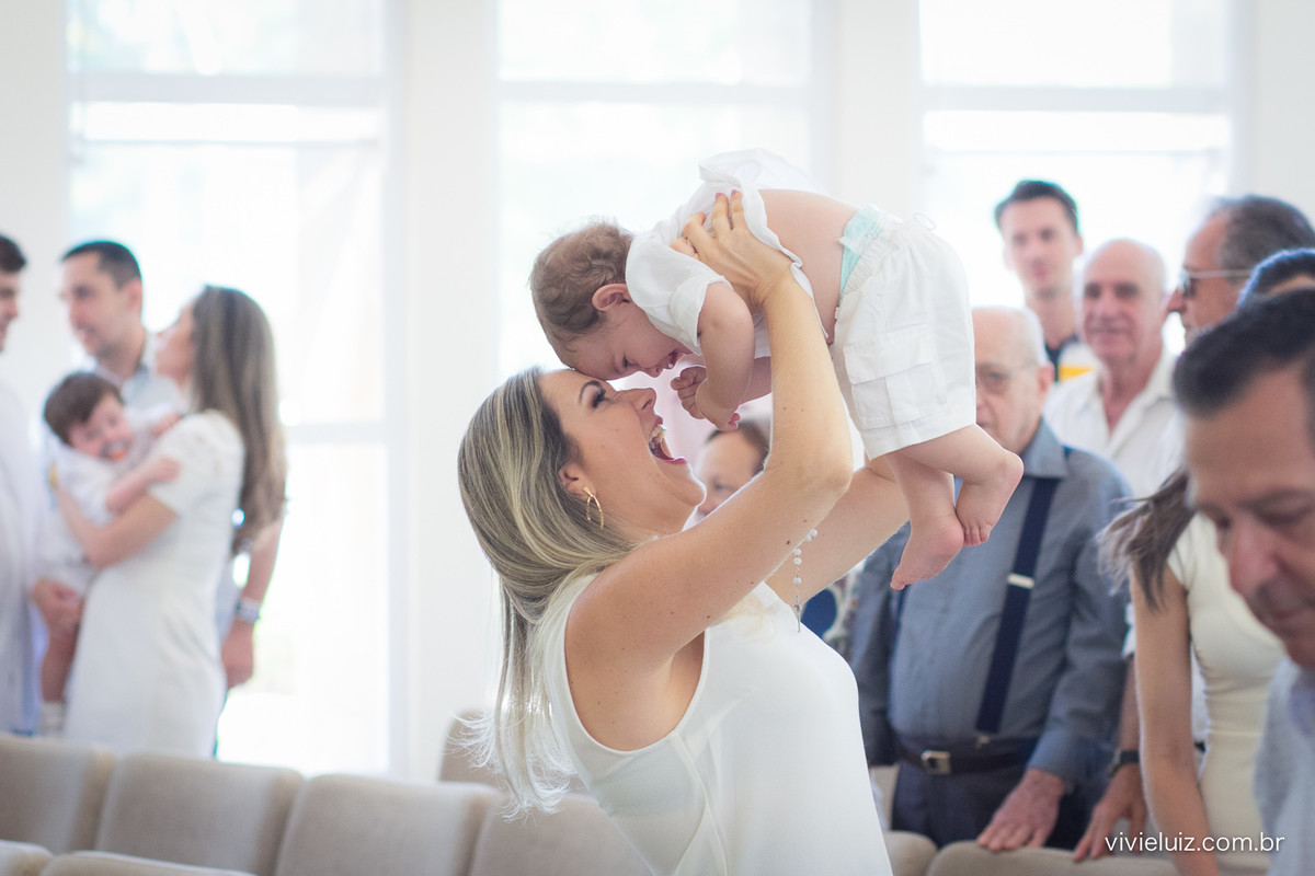 Brincadeira de mãe filho