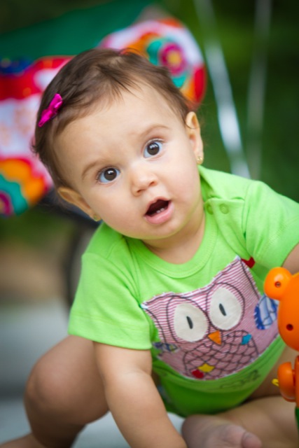 Bebe com roupa de coruja
