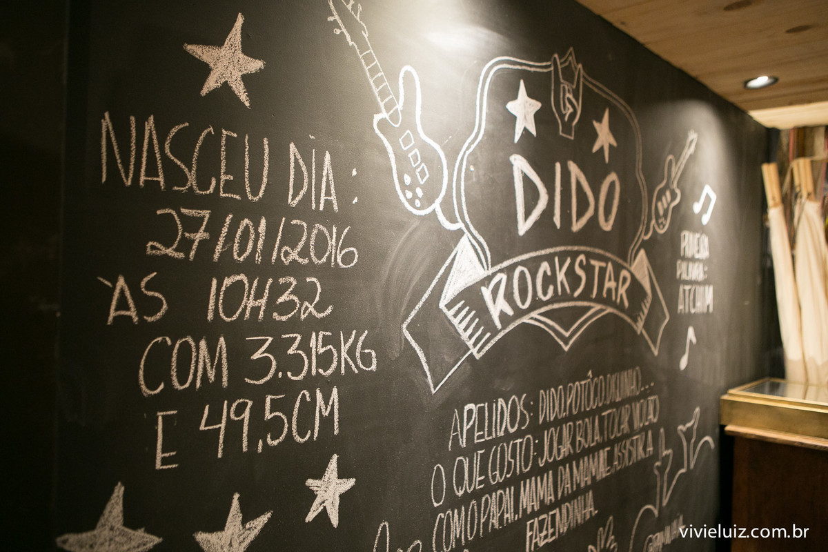 decoracao rock de festa infantil em brasilia com fotos da vivi e luiz fotografias no espaco marche
