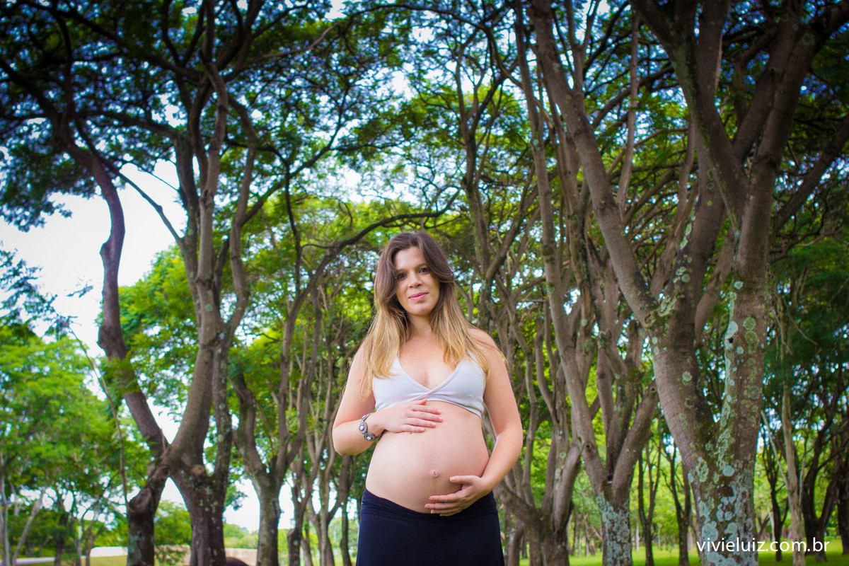 fotos de gestante arvores por vivi e luiz fotografias