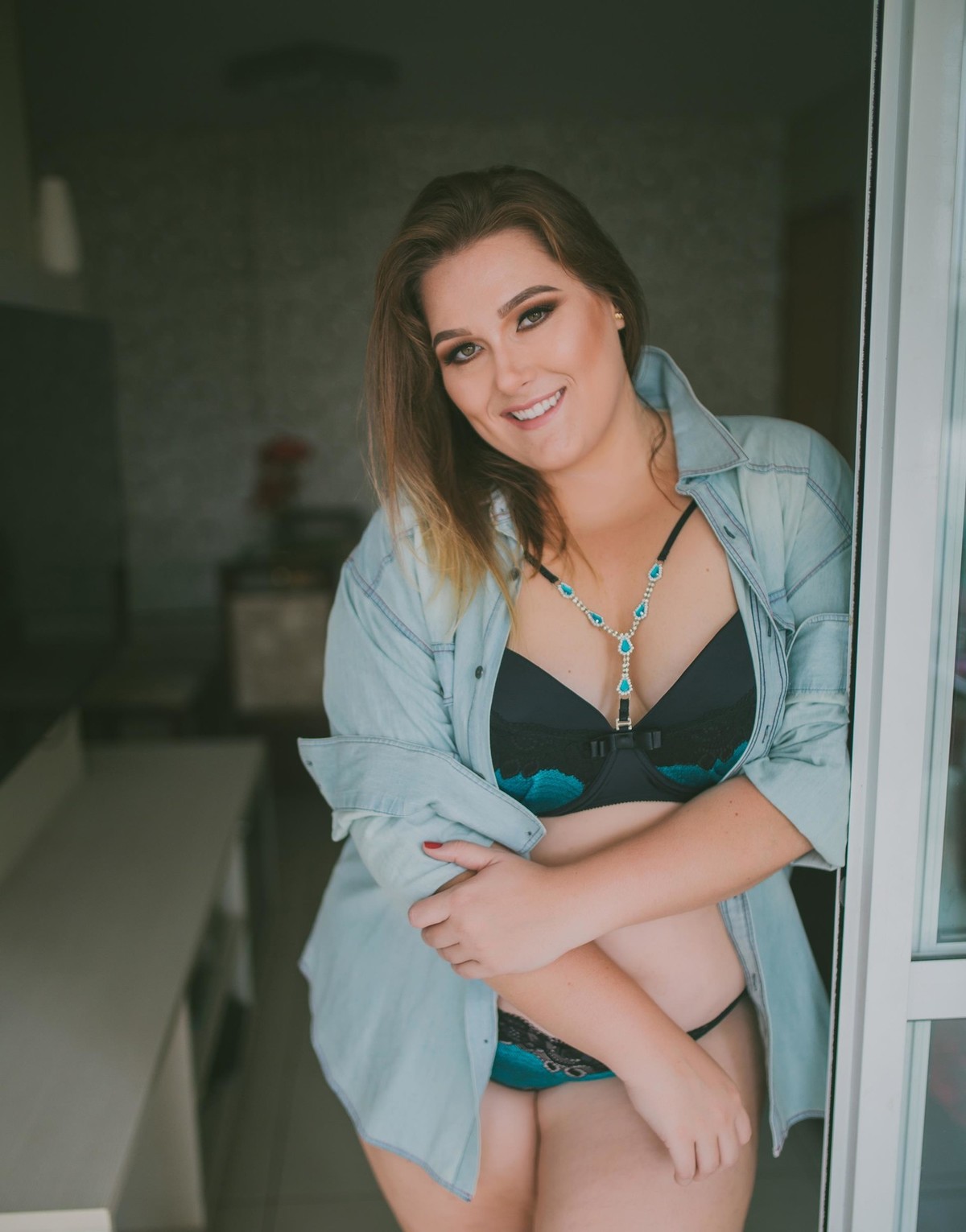 Moda vitoria capixaba fotos ensaio leticia froes moda feminina look dia beauty blog girls make loja intimo casa home luz natural vitória portrait retratos femininos plus size lingerie modelo
