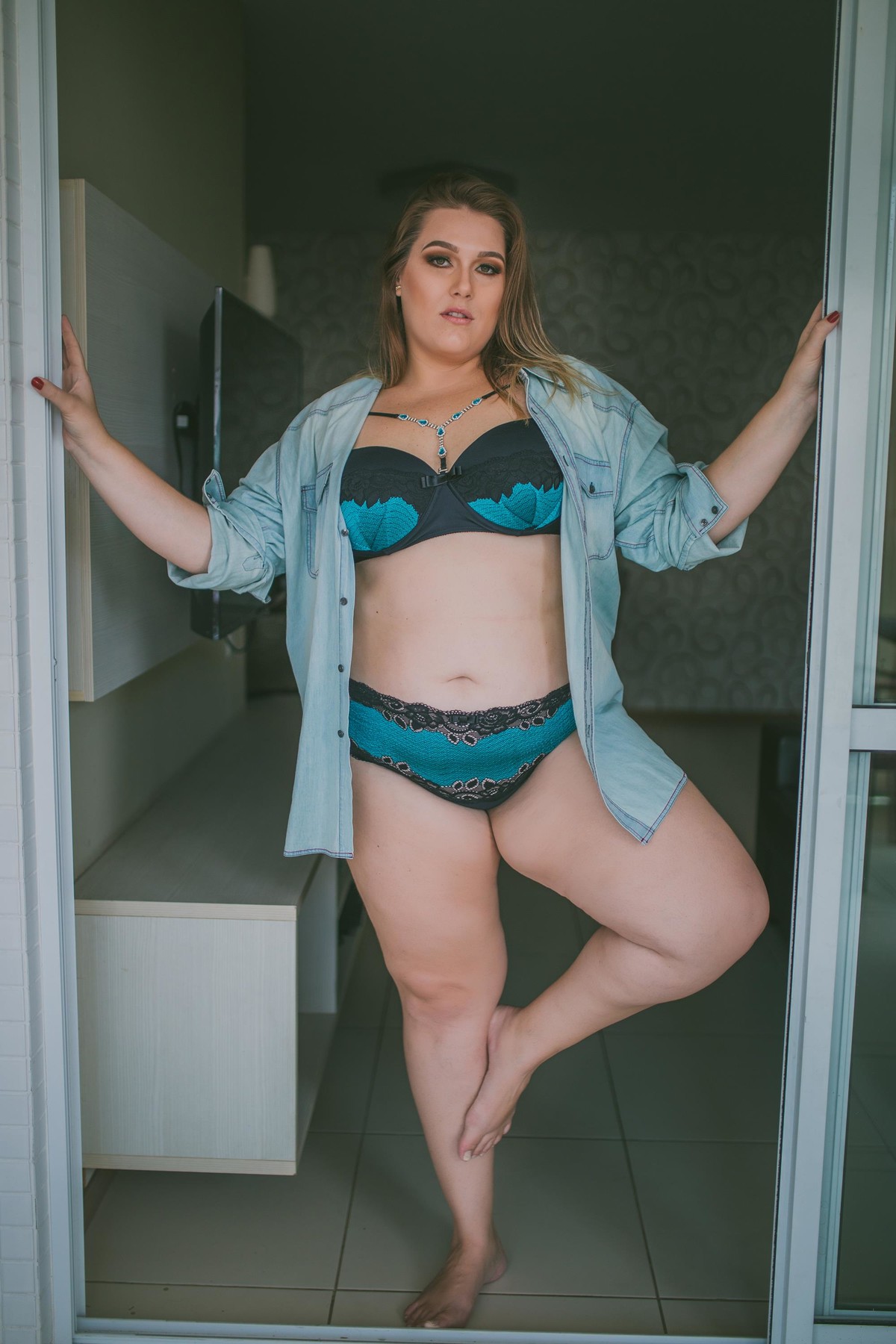 Moda vitoria capixaba fotos ensaio leticia froes moda feminina look dia beauty blog girls make loja intimo casa home luz natural vitória portrait retratos femininos plus size lingerie modelo