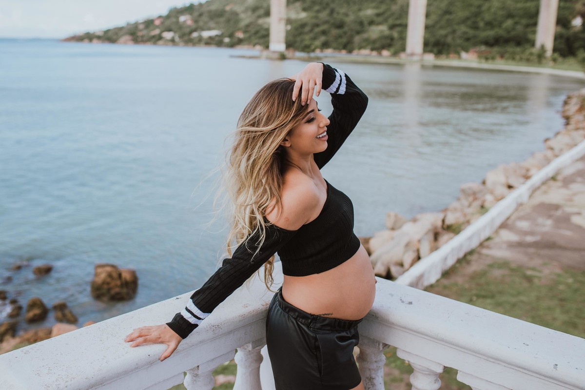 Gestante pregnant ensaio fotografico saudável book fotos vitória vila velha roupa leveza bebê segunda gestação neném fotografa 28 batalhao convento barriga praia