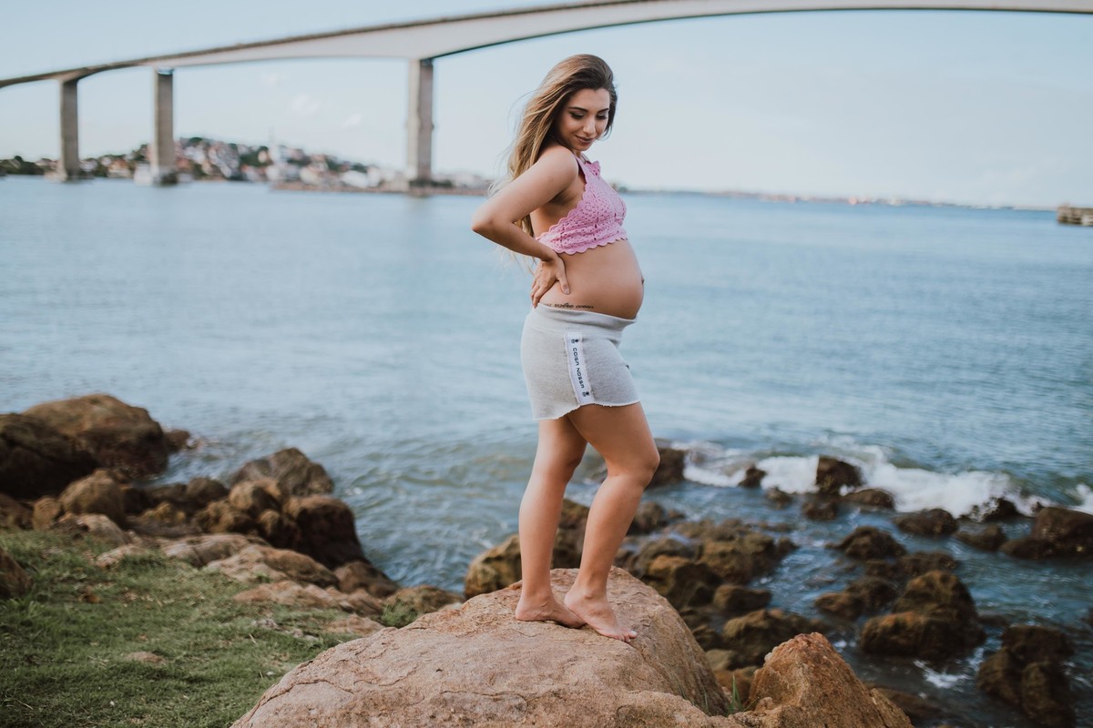 Gestante pregnant ensaio fotografico saudável book fotos vitória vila velha roupa leveza bebê segunda gestação neném fotografa 28 batalhao convento barriga praia