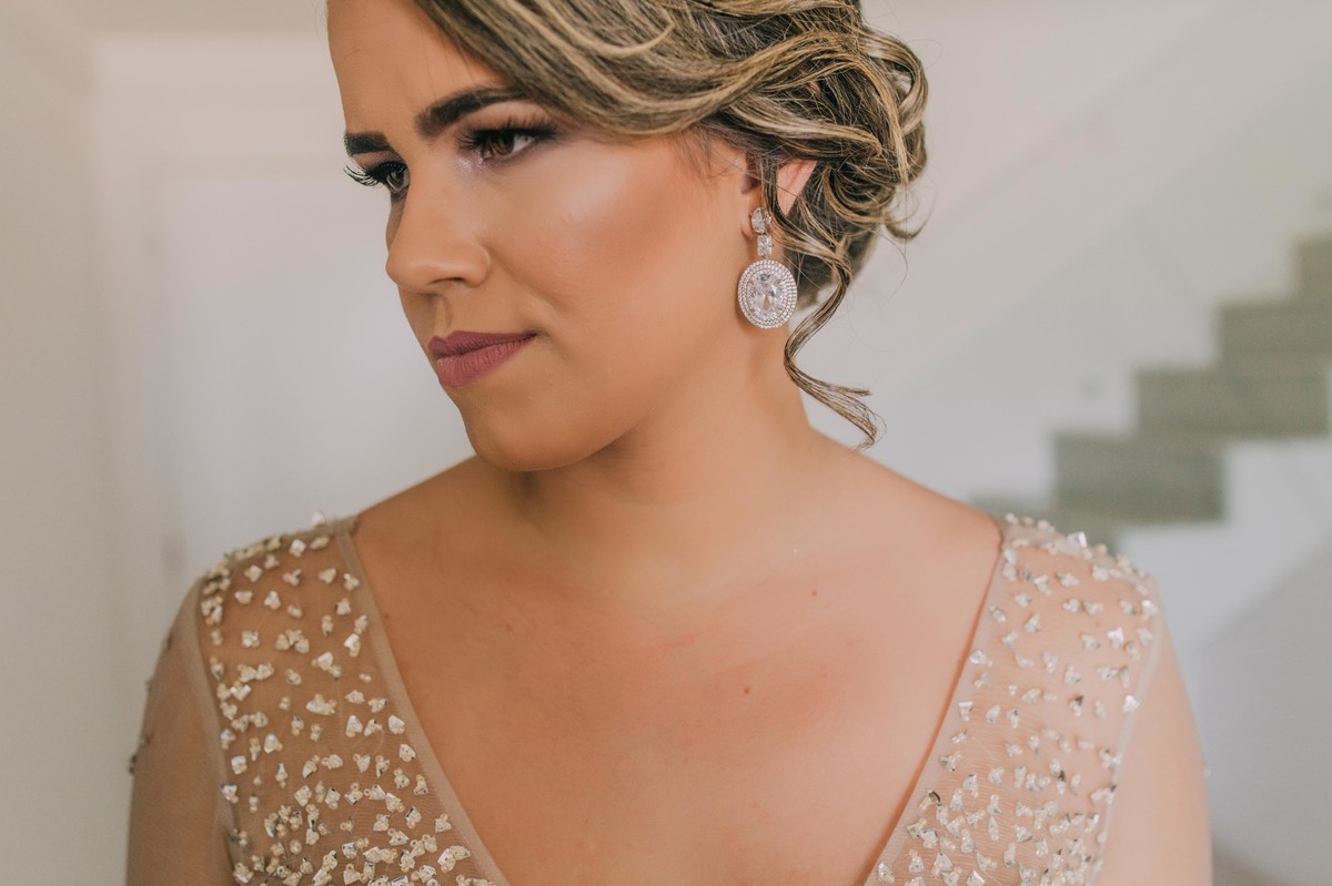 Moda vitoria editoral fashion capixaba fotos ensaio moda feminina look dia beauty girls trend make-up hair belle cazaroto vestido festa moda formatura casamento debudante roupa vestido vila velha