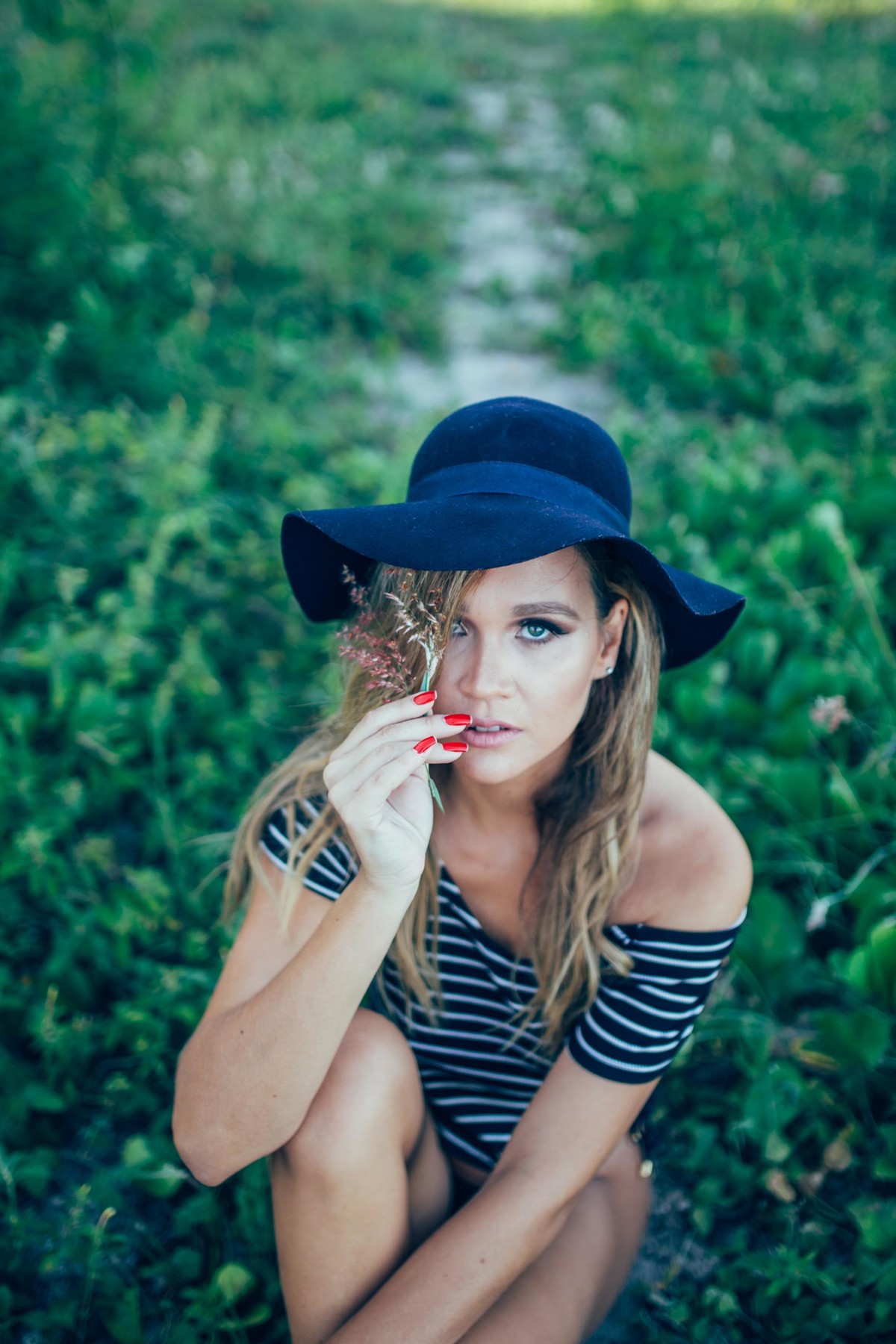 Moda vitoria editoral fashion capixaba fotos ensaio cute feminina look dia beauty girls make-up hair ensaio feminine book ilha frade canoa havaiana moda