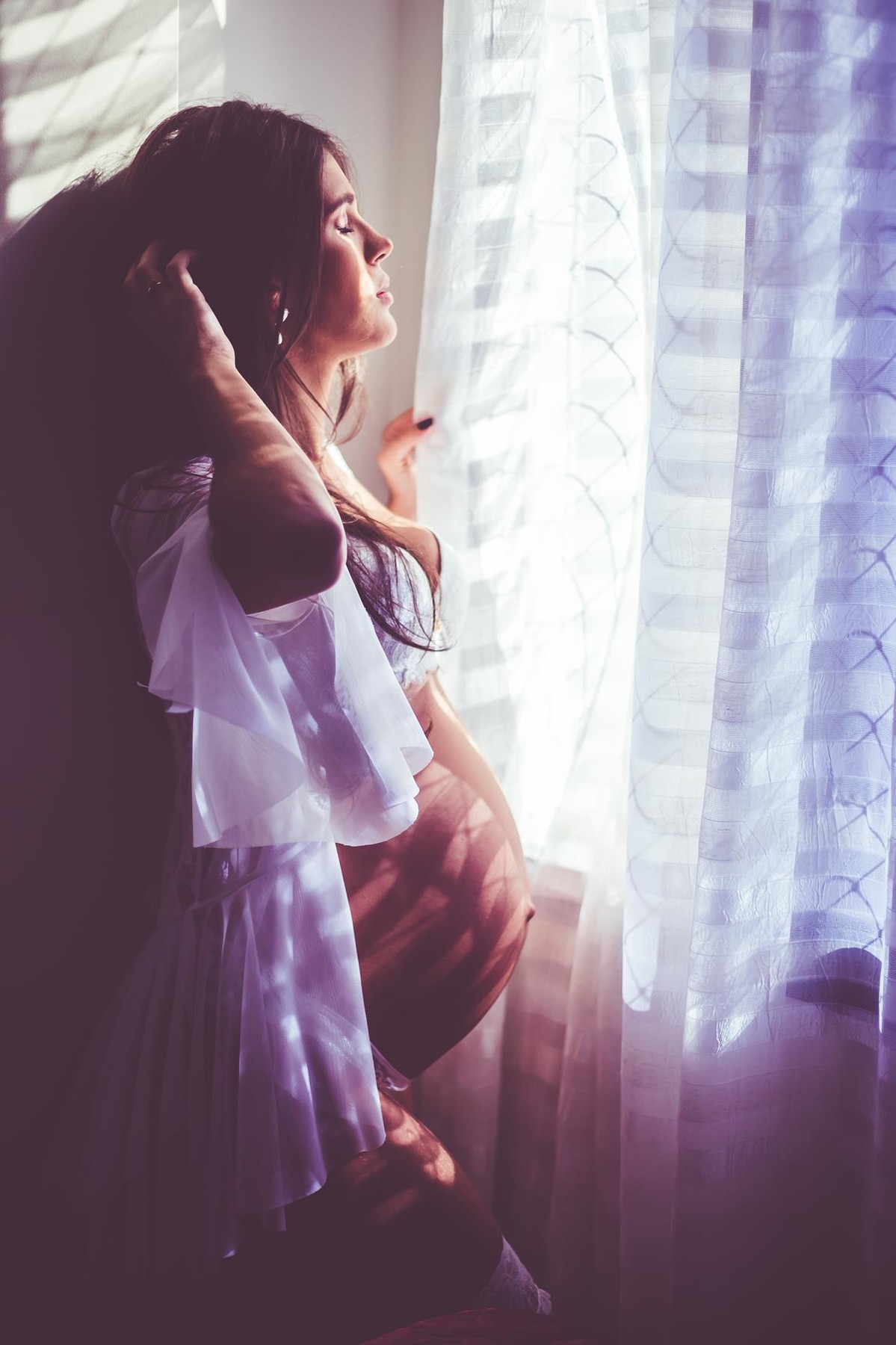 Gestante pregnant ensaio casa home saudável book fotos vitória vila velha lingerie roupa leveza bebê gestação neném Luana cecato