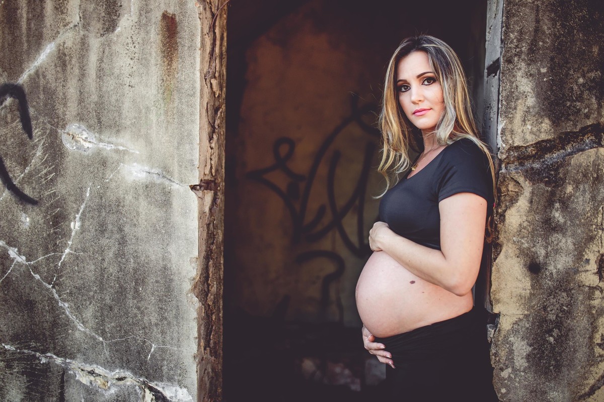 Gestante pregnant ensaio casa home saudável book fotos vitória vila velha roupa leveza bebê gestação neném por sol Golden hour ilha frade neném