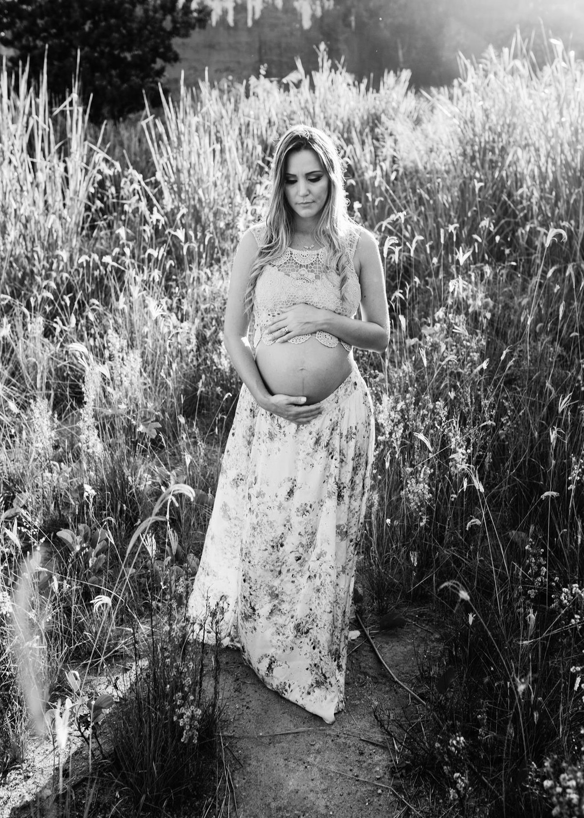 Gestante pregnant ensaio casa home saudável book fotos vitória vila velha roupa leveza bebê gestação neném por sol Golden hour ilha frade neném