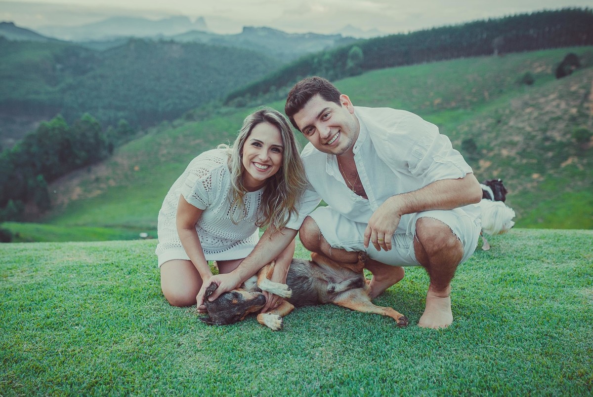 Gestante pregnant ensaio casa home saudável book fotos vitória vila velha roupa leveza bebê gestação neném fazenda sitio marechal Floriano casal amor felicidade serra capixaba pedra azul