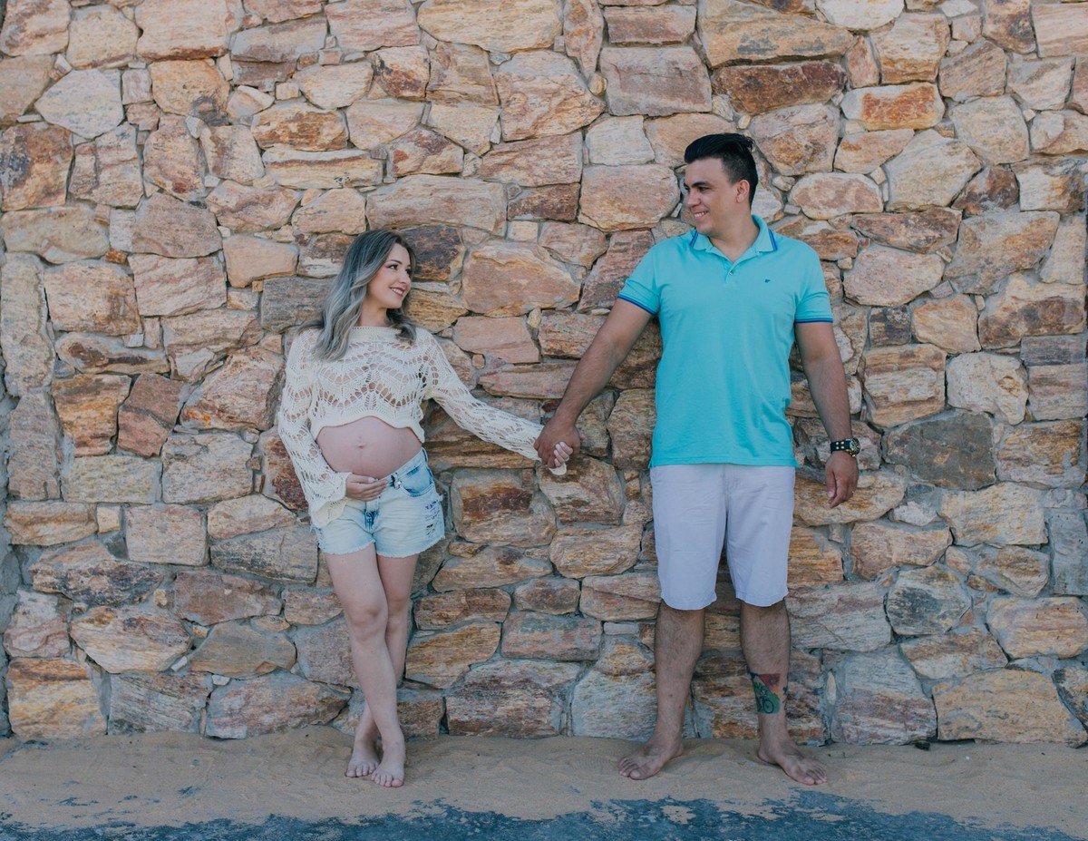 Gestante pregnant ensaio saudável book fotos vitória vila velha roupa leveza bebê gestação neném por sol Golden hour barra jucu neném amor casal Colatina por sol