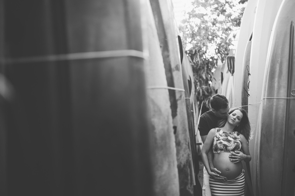 Gestante pregnant ensaio casa home saudável book fotos vitória vila velha roupa leveza bebê gestação neném por sol Golden hour ilha frade neném amor casal guarderia